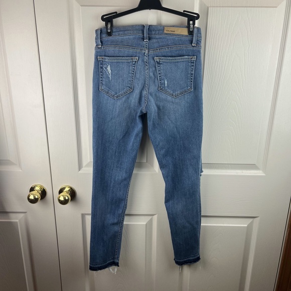 Grlfrnd Candice Raw Hem Distressed A Love Song Jeans Size 26 Petite - Picture 4 of 6